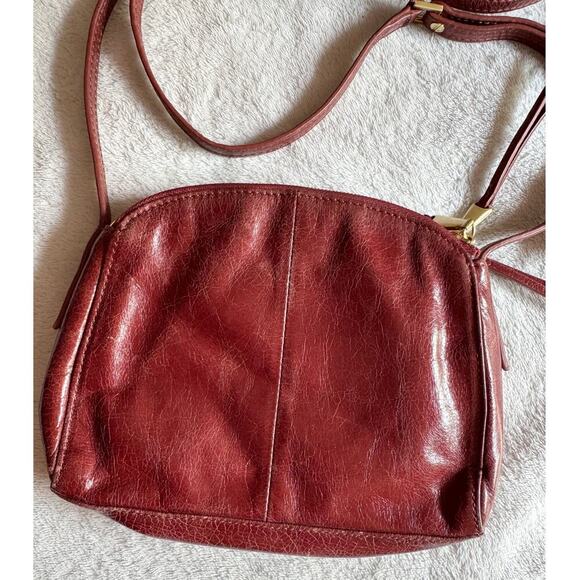 HOBO International Red Leather Evella Crossbody Shoulder Bag Purse - Picture 2 of 7